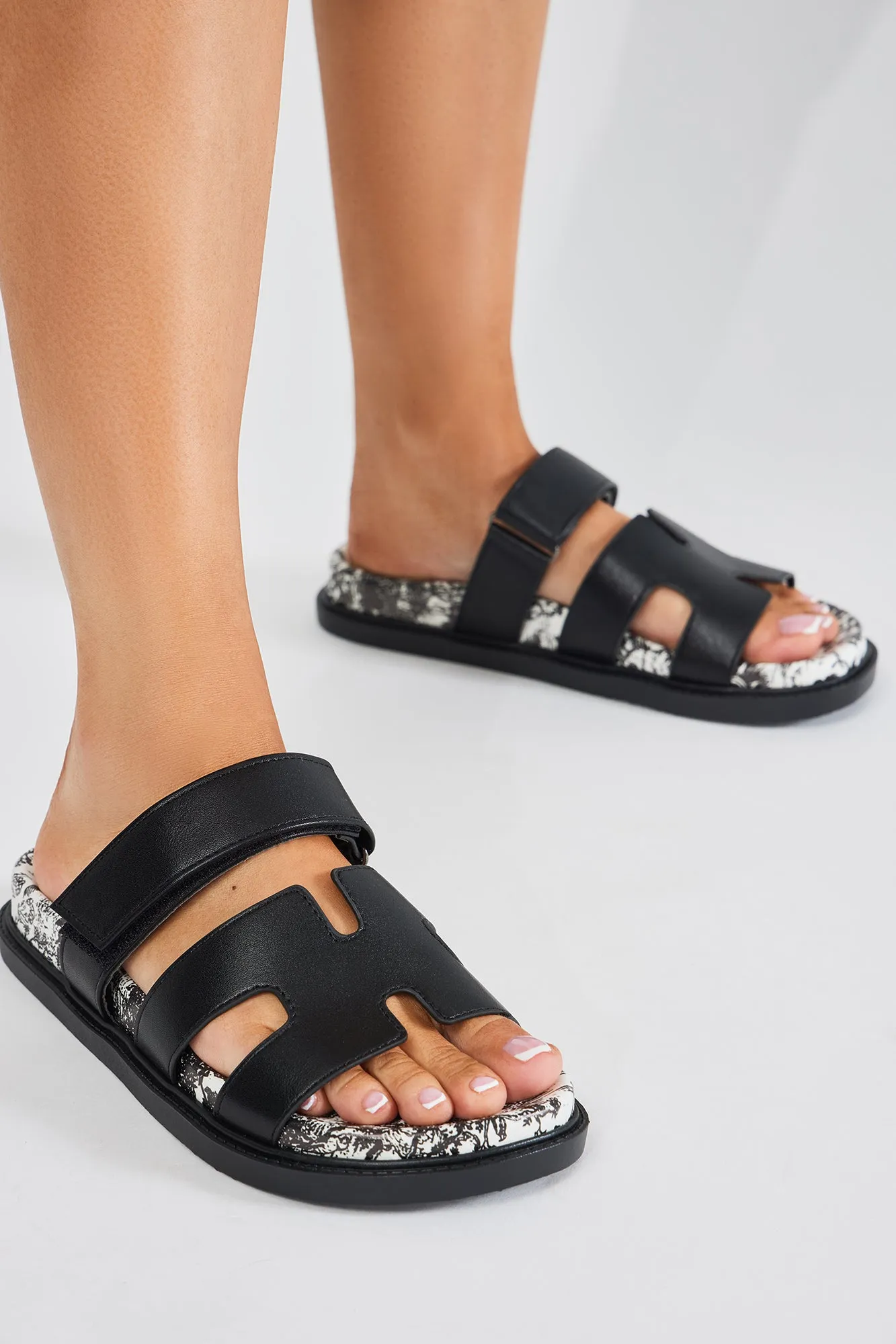 Keep It Low Key Slides - Black