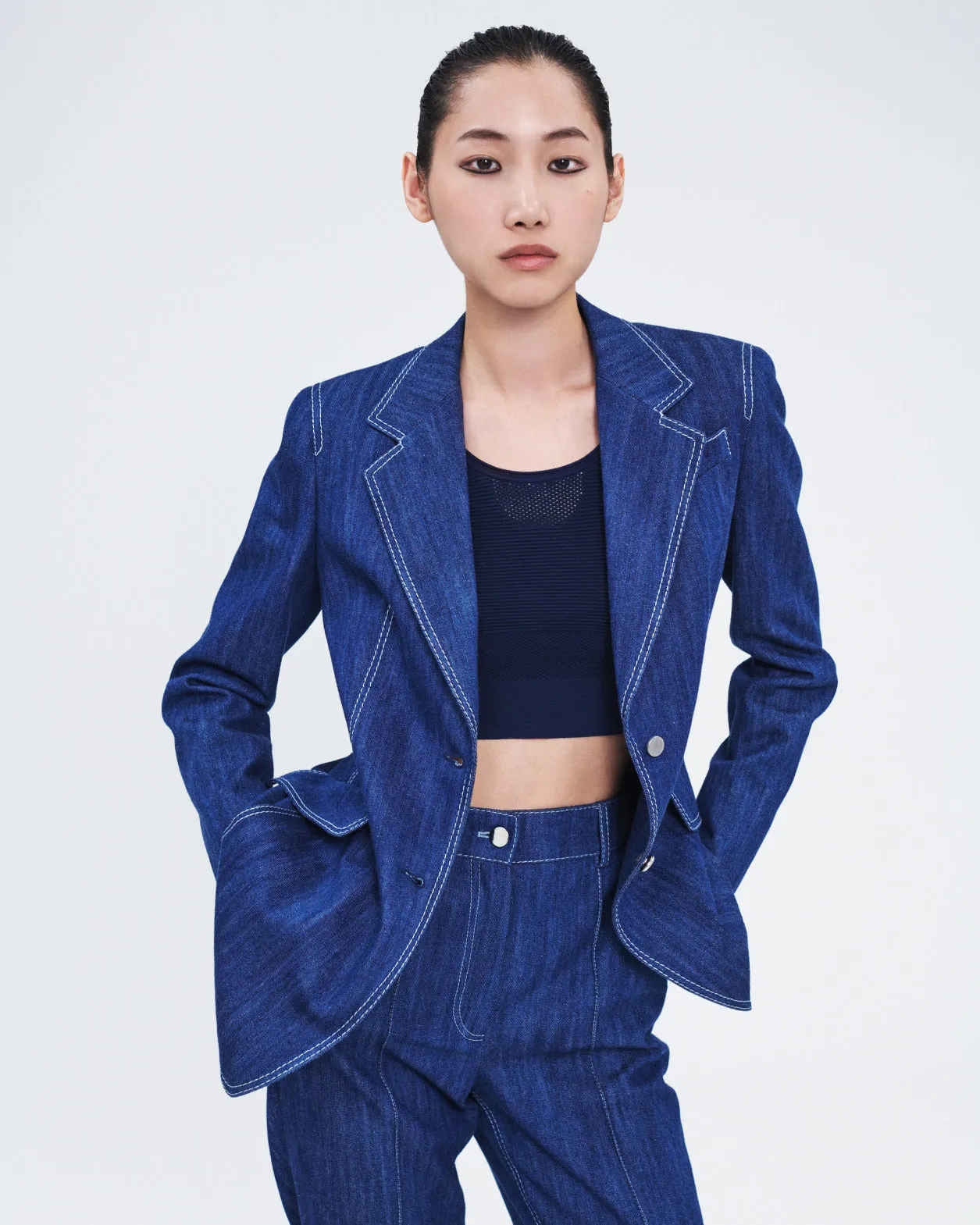 Langer Blazer aus gewaschenem Denim